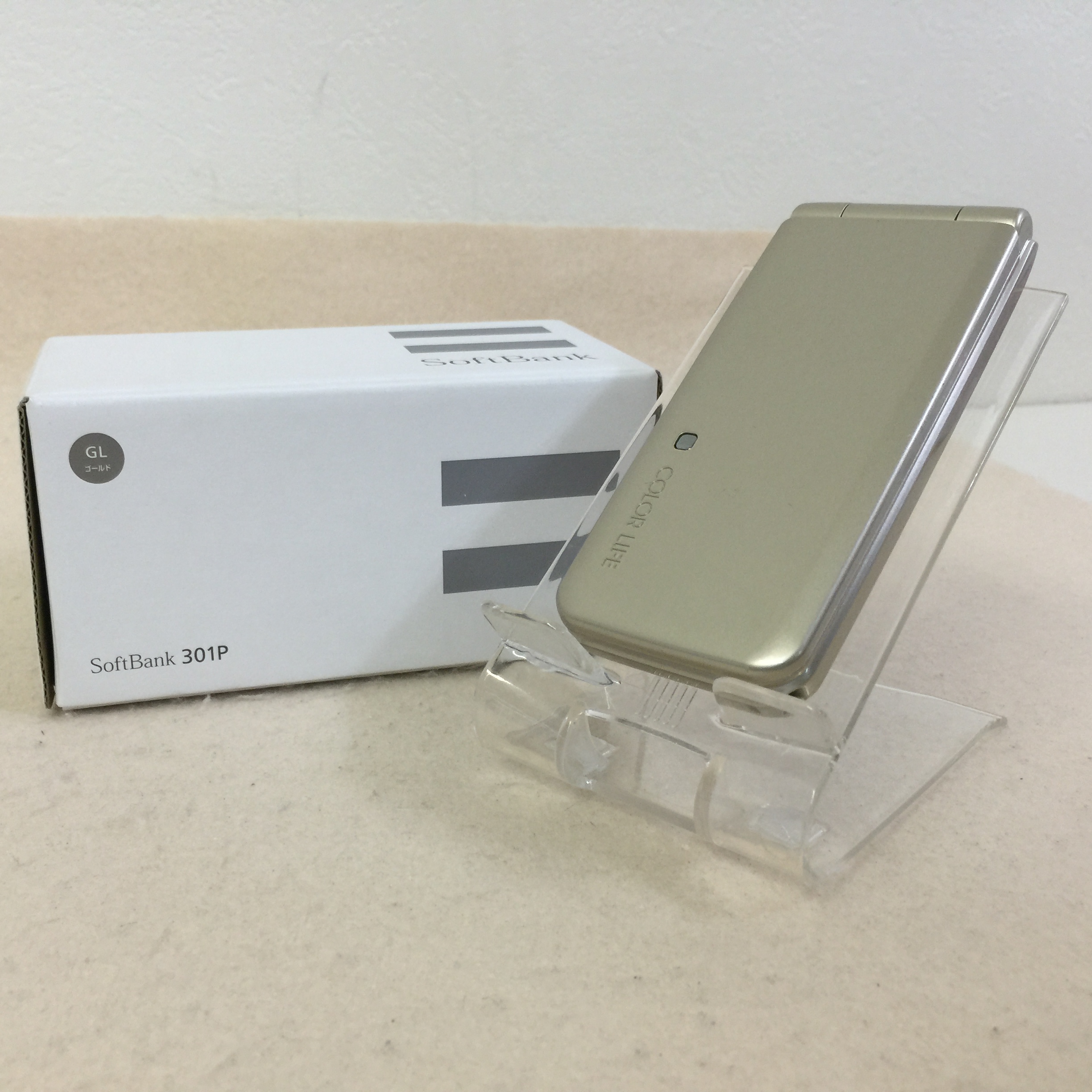 COLOR LIFE4 WATERPROOF SoftBank 301P  スマホ・携帯・iPhone高価買取のモバックス！大阪含め全国10箇所に店舗あり！